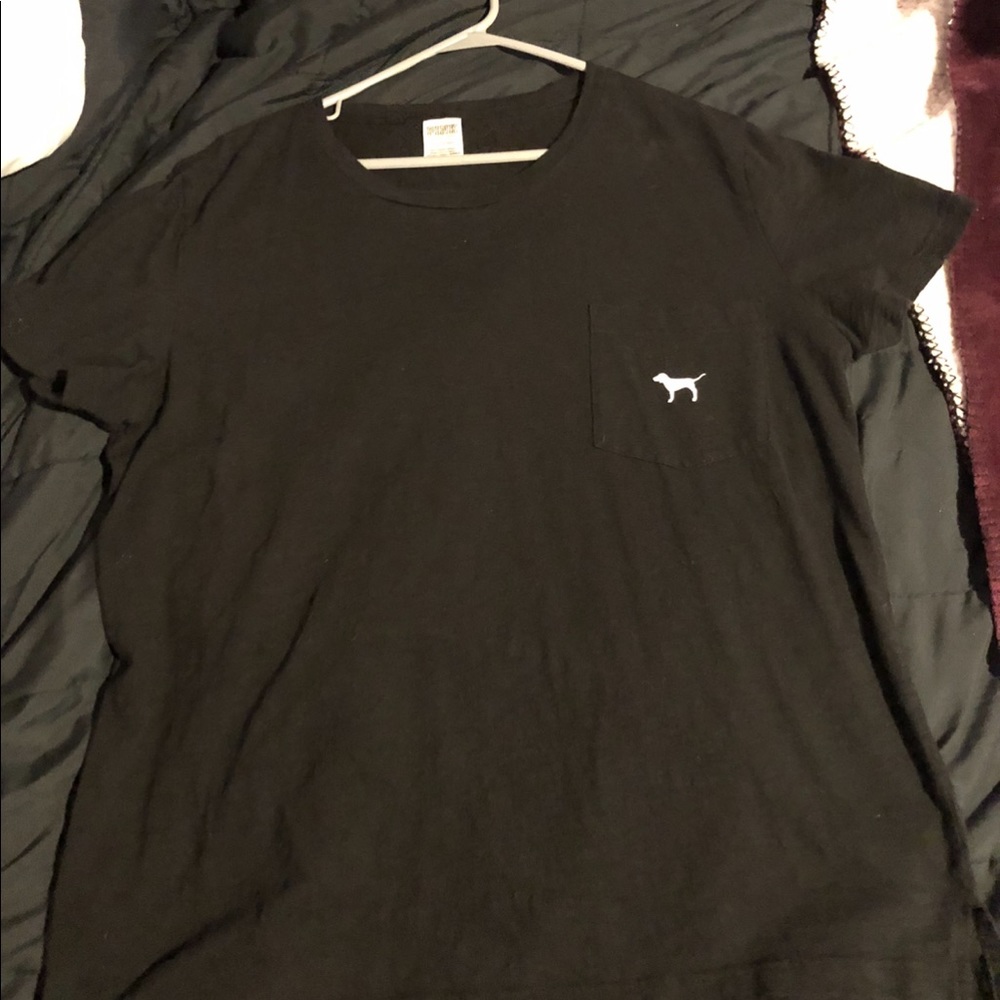 VS pink Tshirt